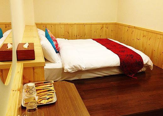 Sun Moon Lake Crystal B&B Nantou Rum bild