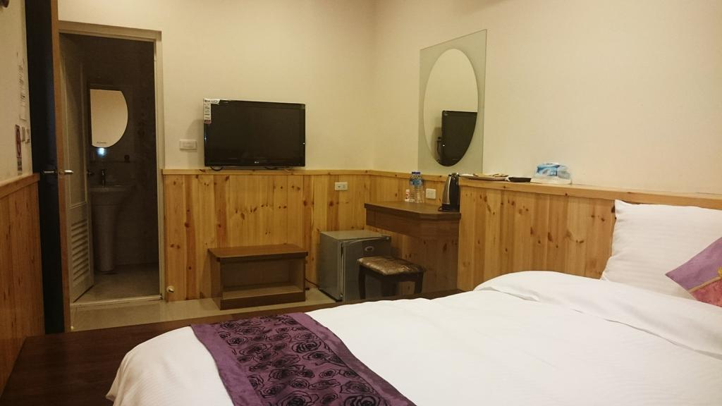 Sun Moon Lake Crystal B&B Nantou Exteriör bild